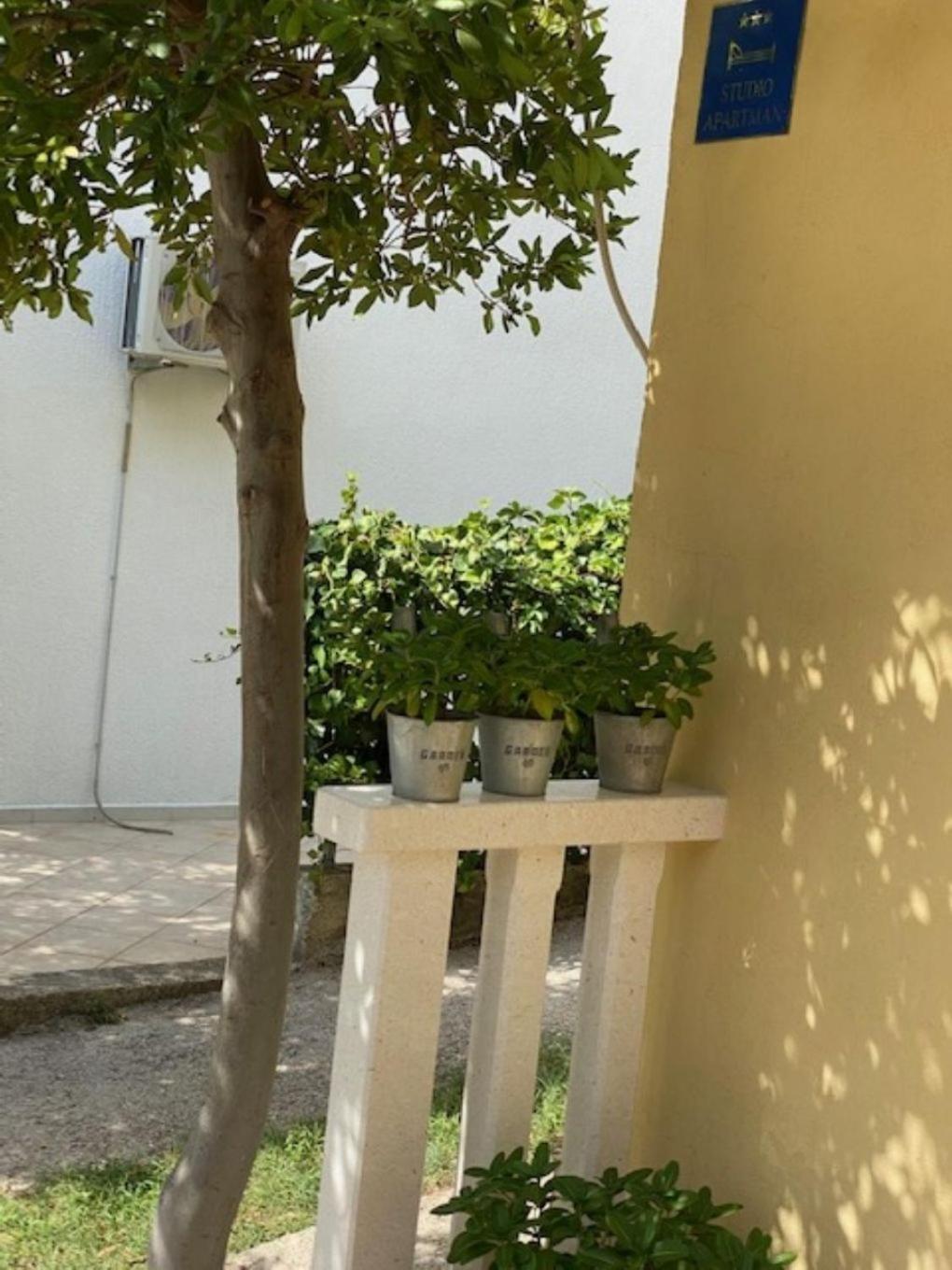 Apartment Toni Baška Voda Esterno foto